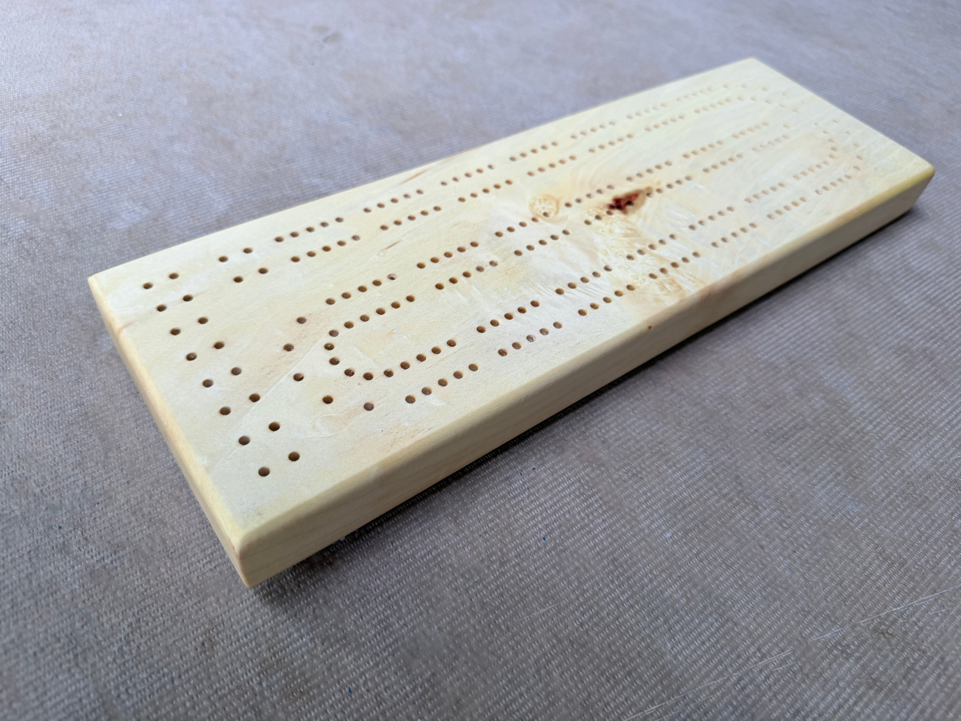 Classic Box Elder Cribbage Board 3